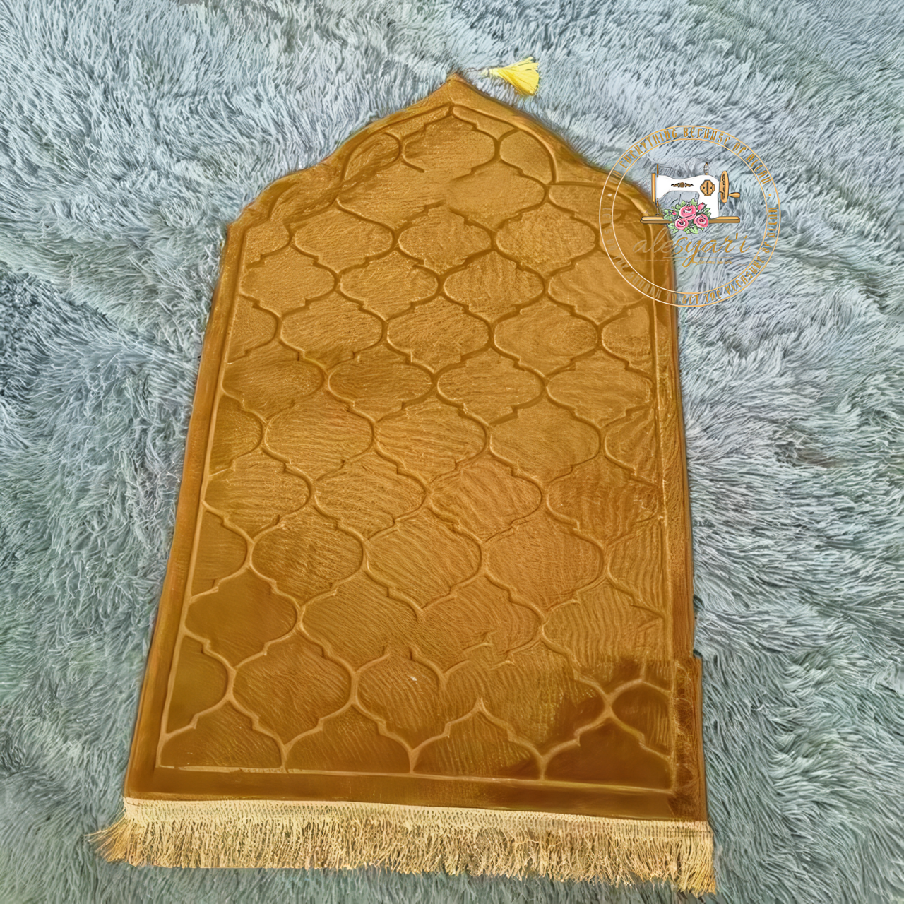 Alesyari Shop I Embossed Flannel Prayer Mat: Soft, Non-Slip, and Portable Worship Blanket for Ramadan Gift