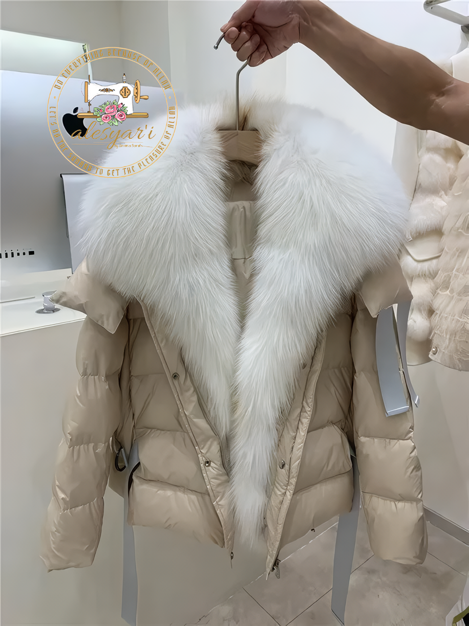 Alesyari Shop I Stylish Winter Jackets for Women with Genuine Fox Fur Collar and Goose Down Filling