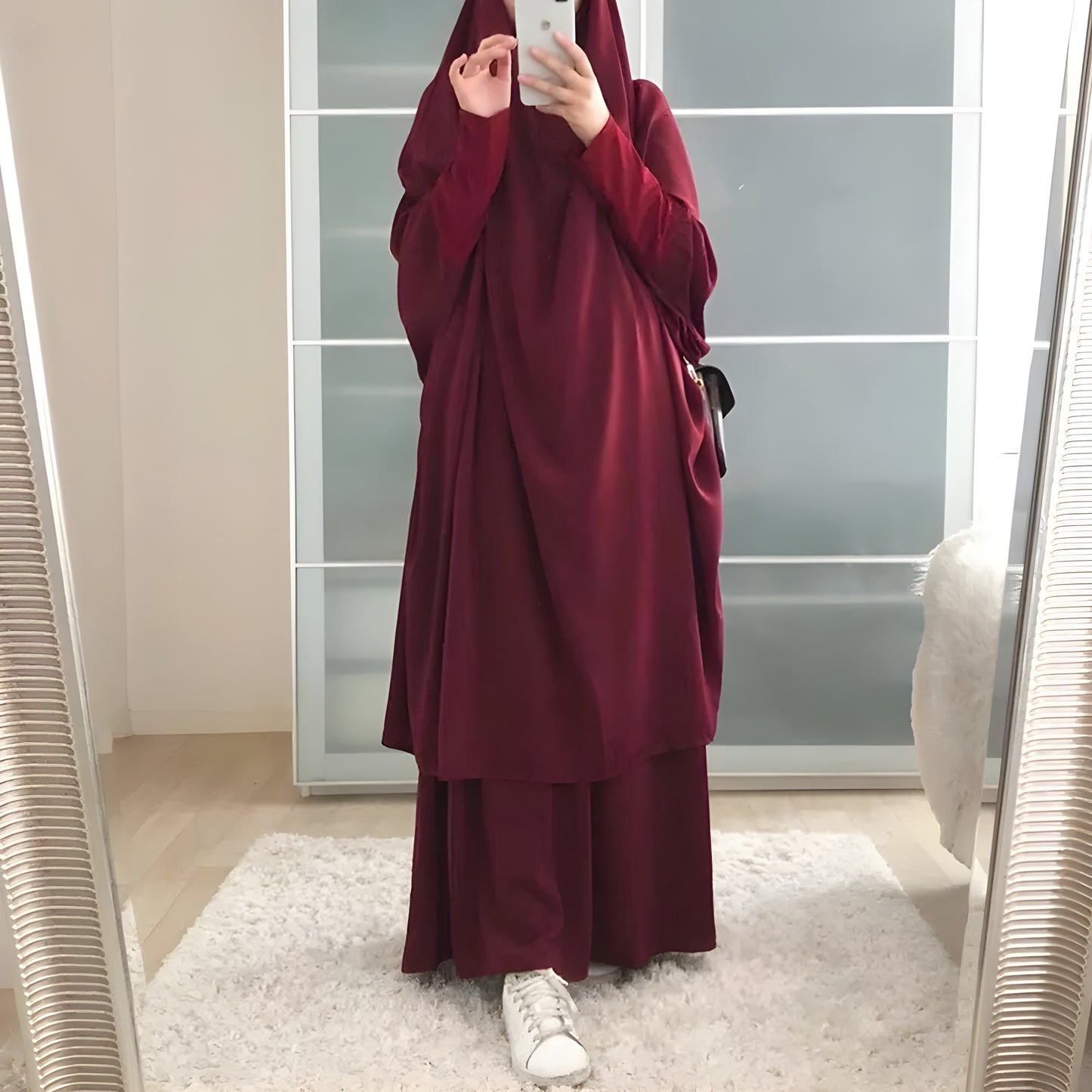 Casual Muslim women's clothing in Dubai for Eid, featuring Jilbab, Abaya, and Ramadan attire