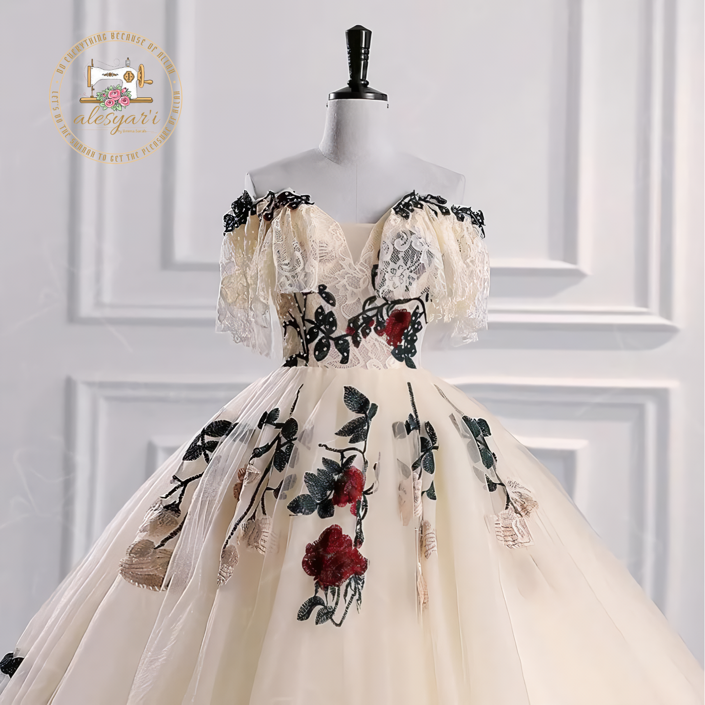 Alesyar'i I Chic Elegance: New Champagne Quinceañera Dresses with Luxury Lace, Off-The-Shoulder Prom Ball Gown, Perfect for Plus Size Quinceañera Glamour