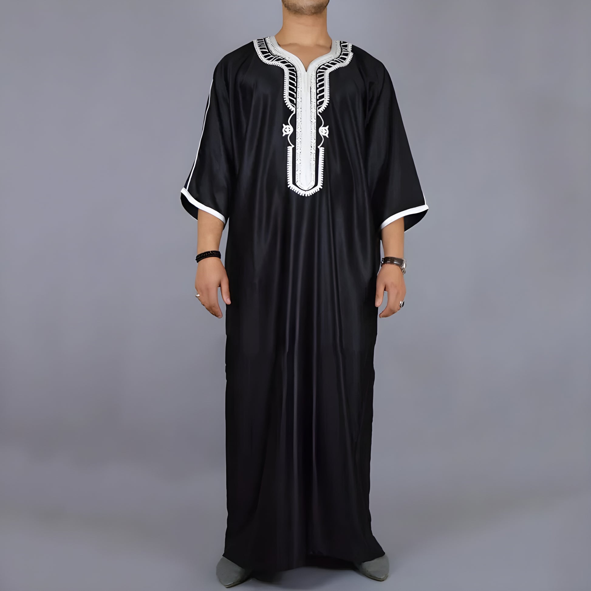 New 2023 Traditional Muslim Clothing Eid Middle East Jubba Thobe Men Thobe Arab Muslim Robes with Long Sleeves Gifts for Husband