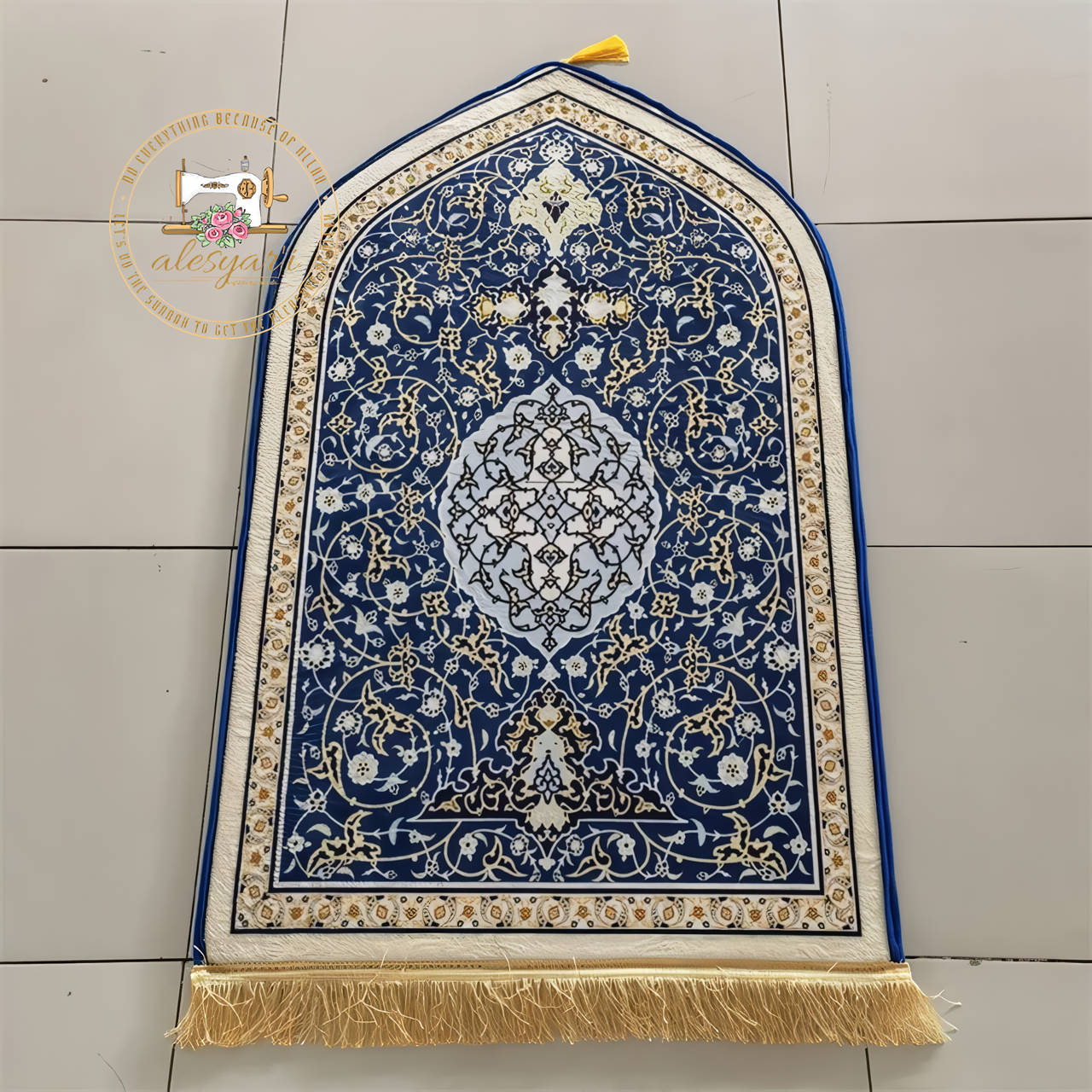 Alesyari Shop I Enhance Your Ramadan Experience with Our Exclusive Printed Prayer Mat – A Flannel Carpet Designed for Worship