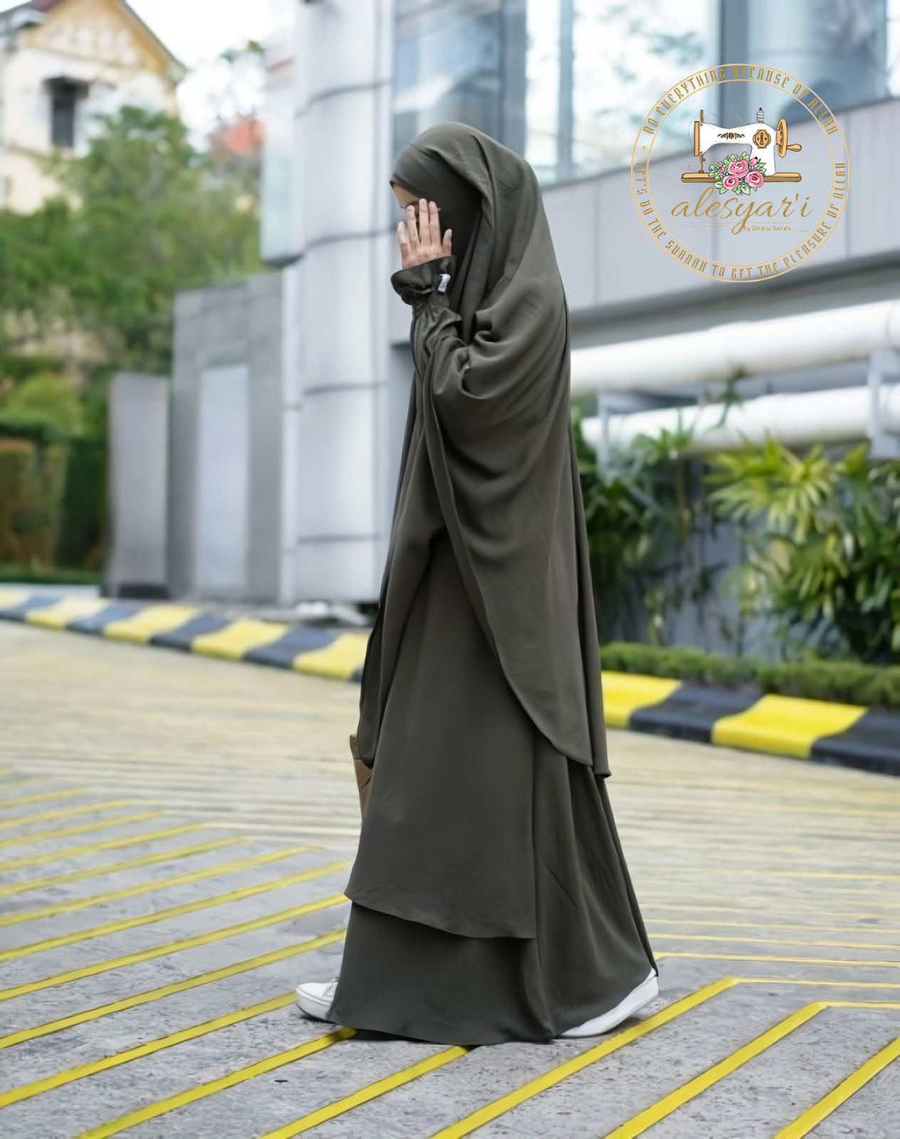 Alesyari Shop I Graceful Crinkle Fabric Abaya Set with Jumbo Khimar and Free Niqab