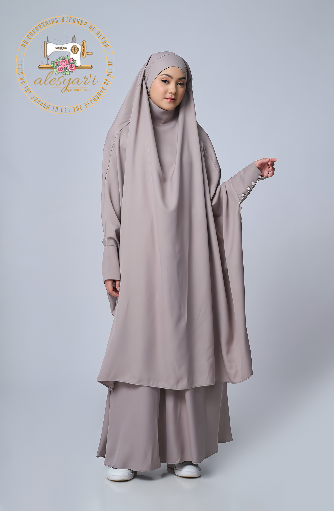 Alesyari Shop I French Khimar Set Skirt One Set Syari Enhance Your Hajj & Umrah Experience with Comfort and Elegance