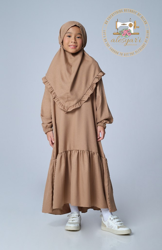 Alesyari Shop I Sophisticated Elegance Luxurious and Comfortable Abaya Set for Your Graceful Child