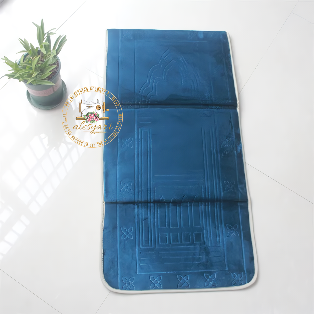 Alesyari Shop I Introducing the Latest Embossed Foldable Prayer Mat: Your Portable Companion for Muslim Worship