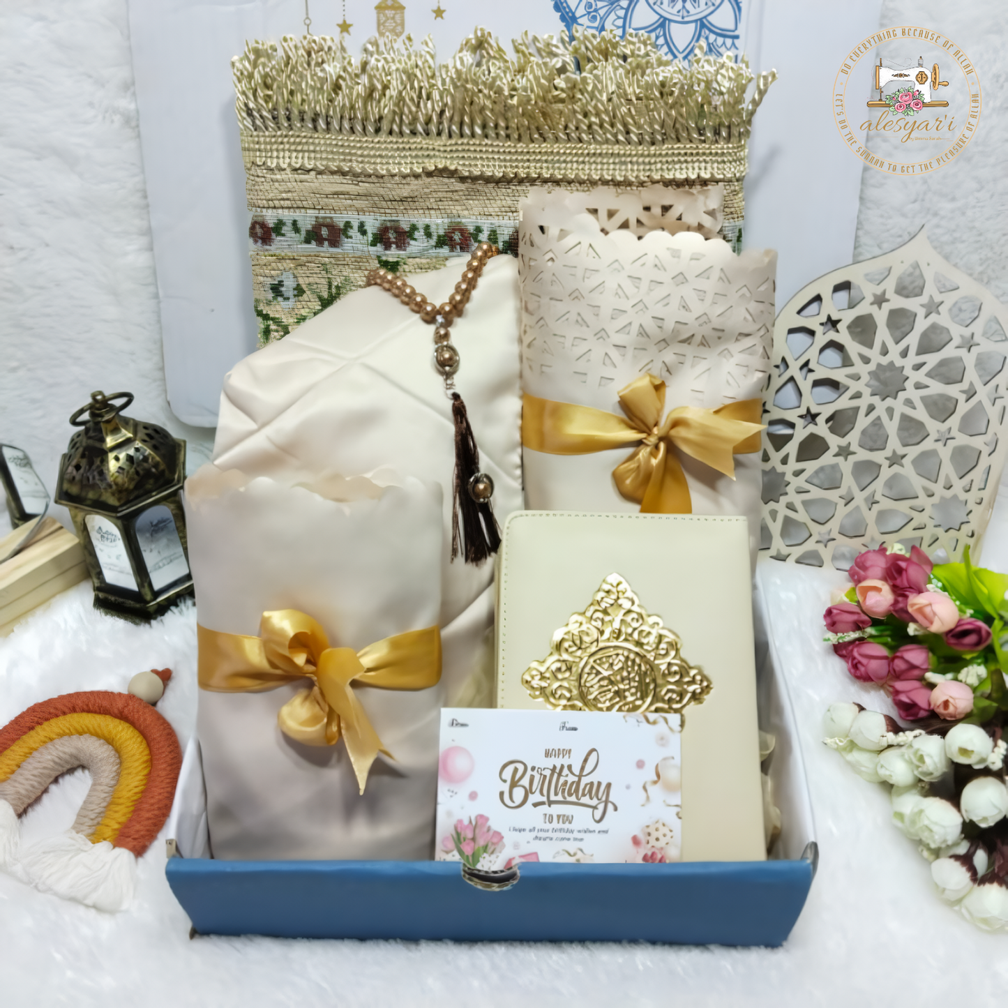 Alesyari Shop I Complete Prayer Equipment / Al-Qur'an Islamic Prayer Dress Hampers and Prayer Mat Set / Gift Box Quran Islamic Prayer Dress and Beads / Islamic Prayer Dress Prayer Mat