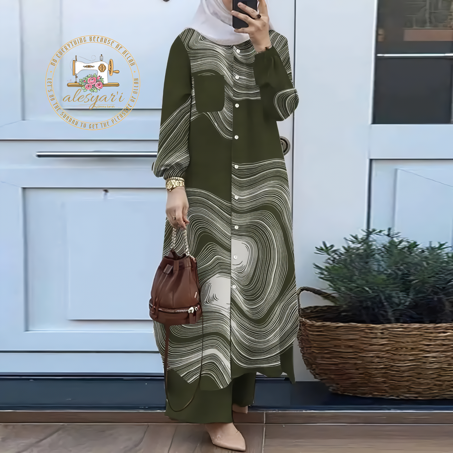 Alesyari Shop I Chic Muslim Fashion: Eid Mubarak 2-Piece Abaya Ensemble with Loose Pants, Long Sleeve Button Blouse, and Vintage Print