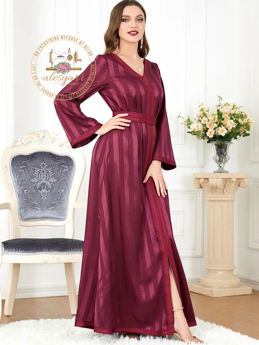 Alesyari Shop I Elegant Muslim Evening Dress: V-neck Ramadan Abaya with Long Sleeves - Perfect for Wedding and Sophisticated Female Clothing