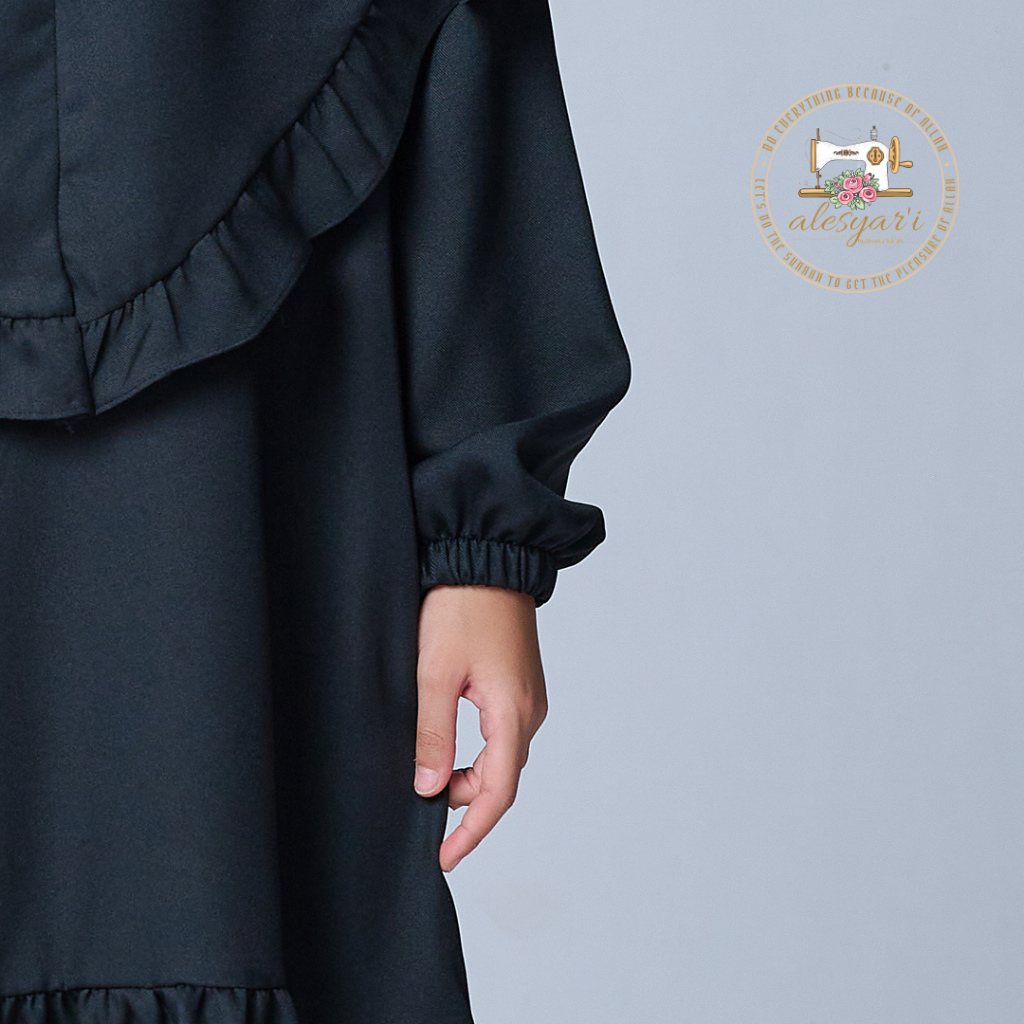 Alesyari Shop I Sophisticated Elegance Luxurious and Comfortable Abaya Set for Your Graceful Child