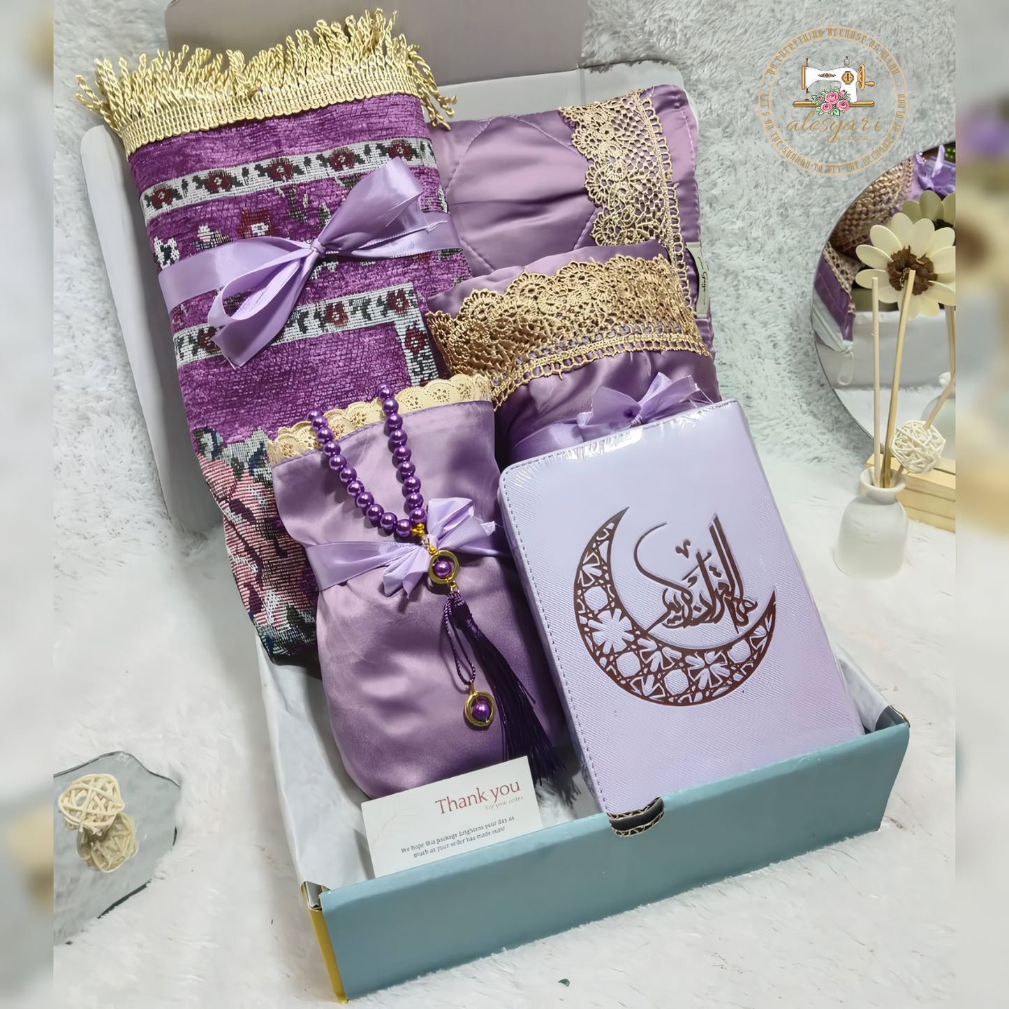 Alesyari Shop I Complete Prayer Equipment / Al-Qur'an Islamic Prayer Dress Hampers and Prayer Mat Set / Gift Box Quran Islamic Prayer Dress and Beads / Islamic Prayer Dress Prayer Mat