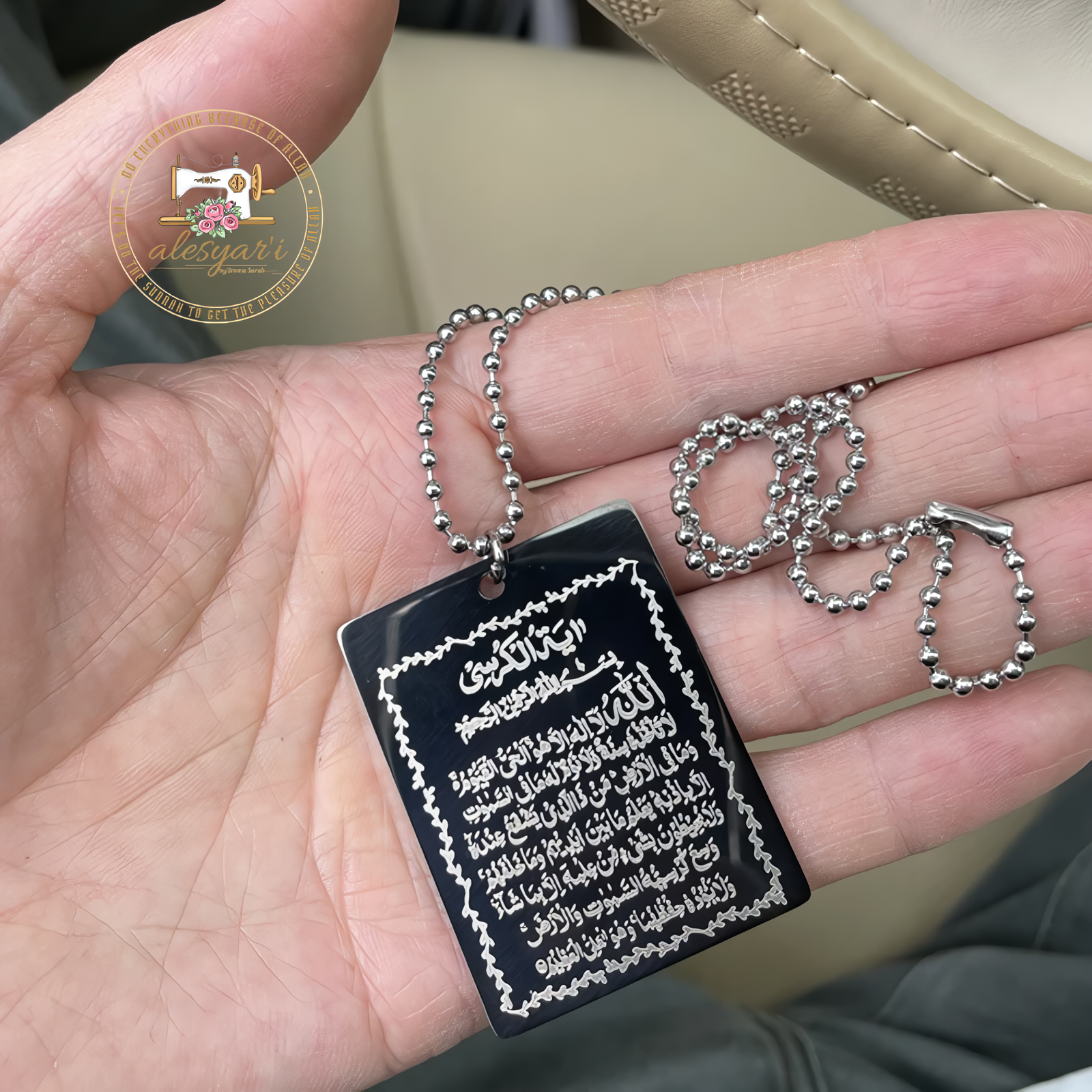 Alesyari Shop I Stainless Steel Car Pendant with Ayatul Kursi and Four Qul Suras on Both Sides