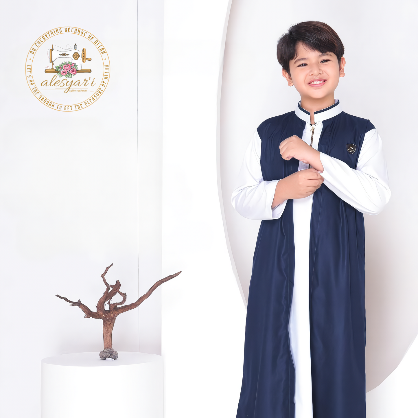 Alesyari Shop I Original Stylish Comfort 2-in-1 Childrens Robe with 2 Layers for Maximum Comfort