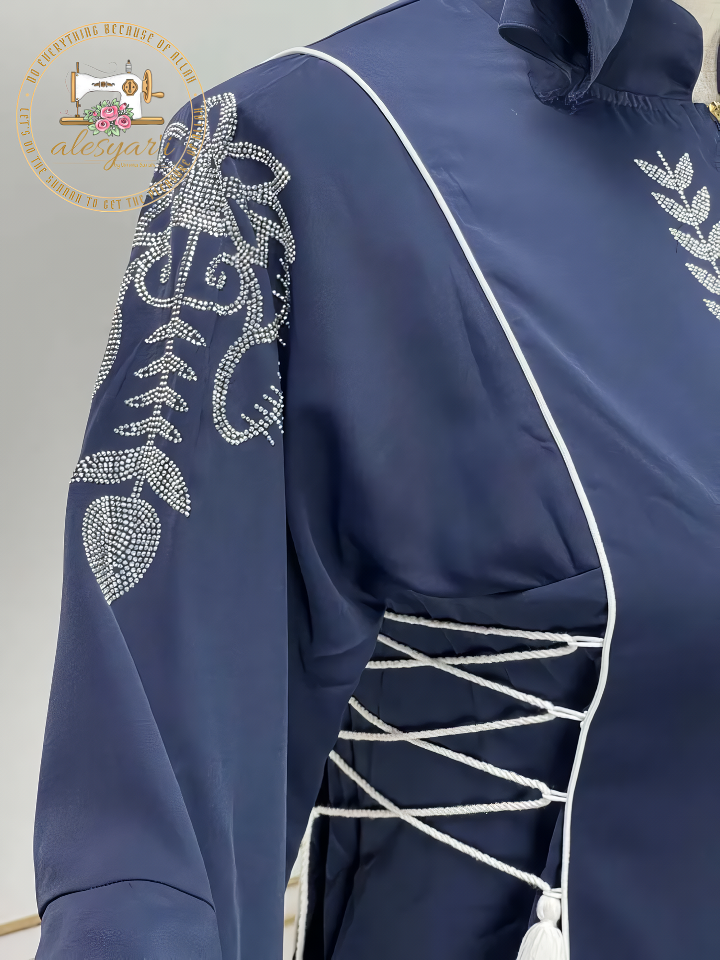 Alesyari Shop I Exquisite Diamond-Embroidered Collar and Scarf Robe Elevate Your Style in Women's Fashion