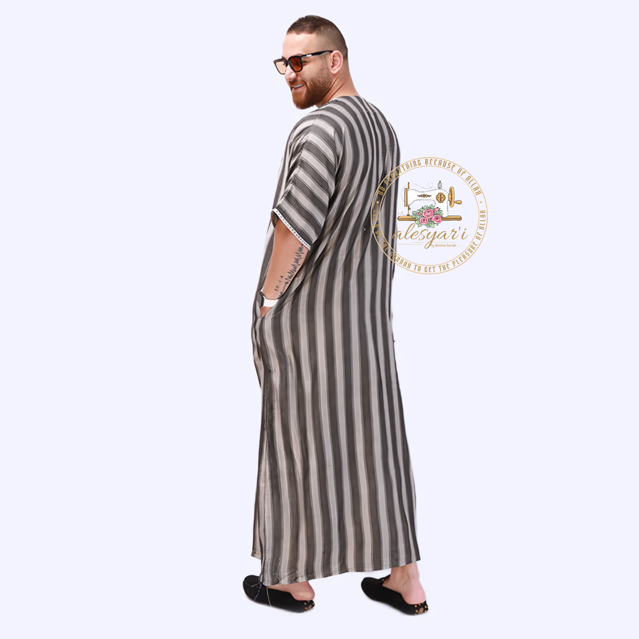 Alesyari Shop I New Muslim Jubba Thobe: Short Sleeve, Striped Design for Traditional Comfort