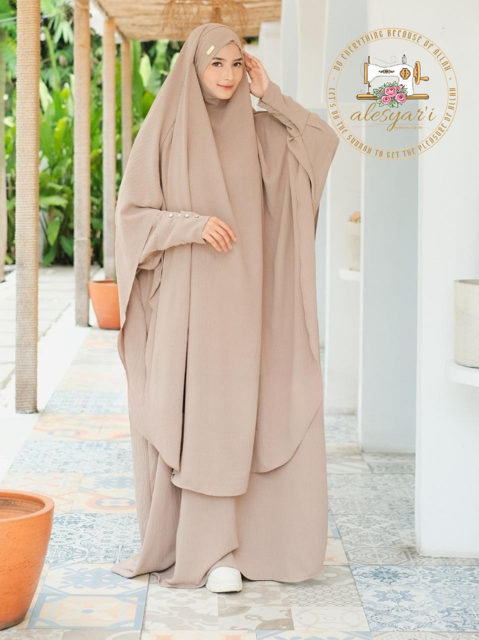 Alesyari Shop I Sacred Pilgrimage Attire 2024 Umrah and Hajj Abaya Set with Long French Khimar