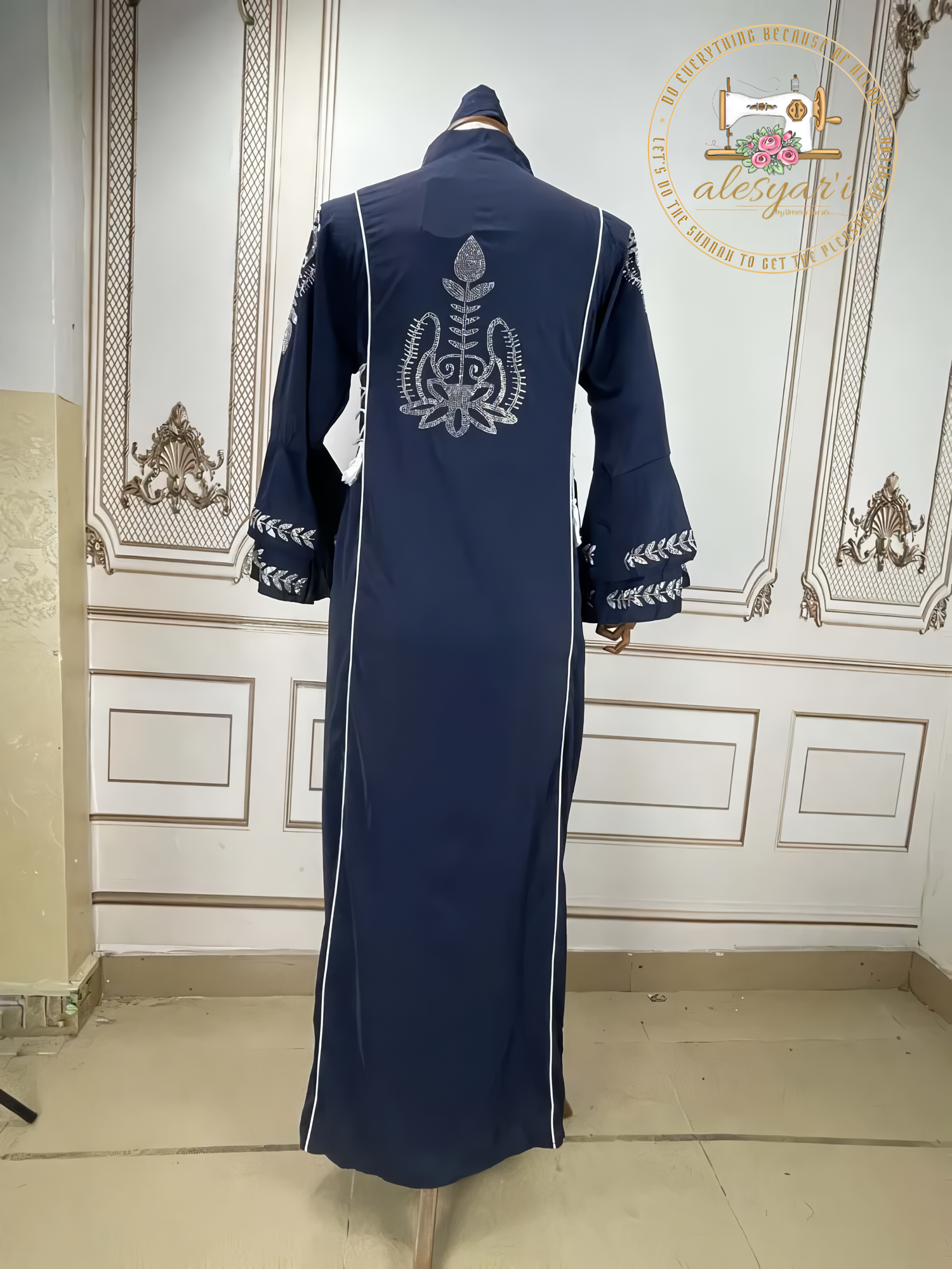 Alesyari Shop I Exquisite Diamond-Embroidered Collar and Scarf Robe Elevate Your Style in Women's Fashion