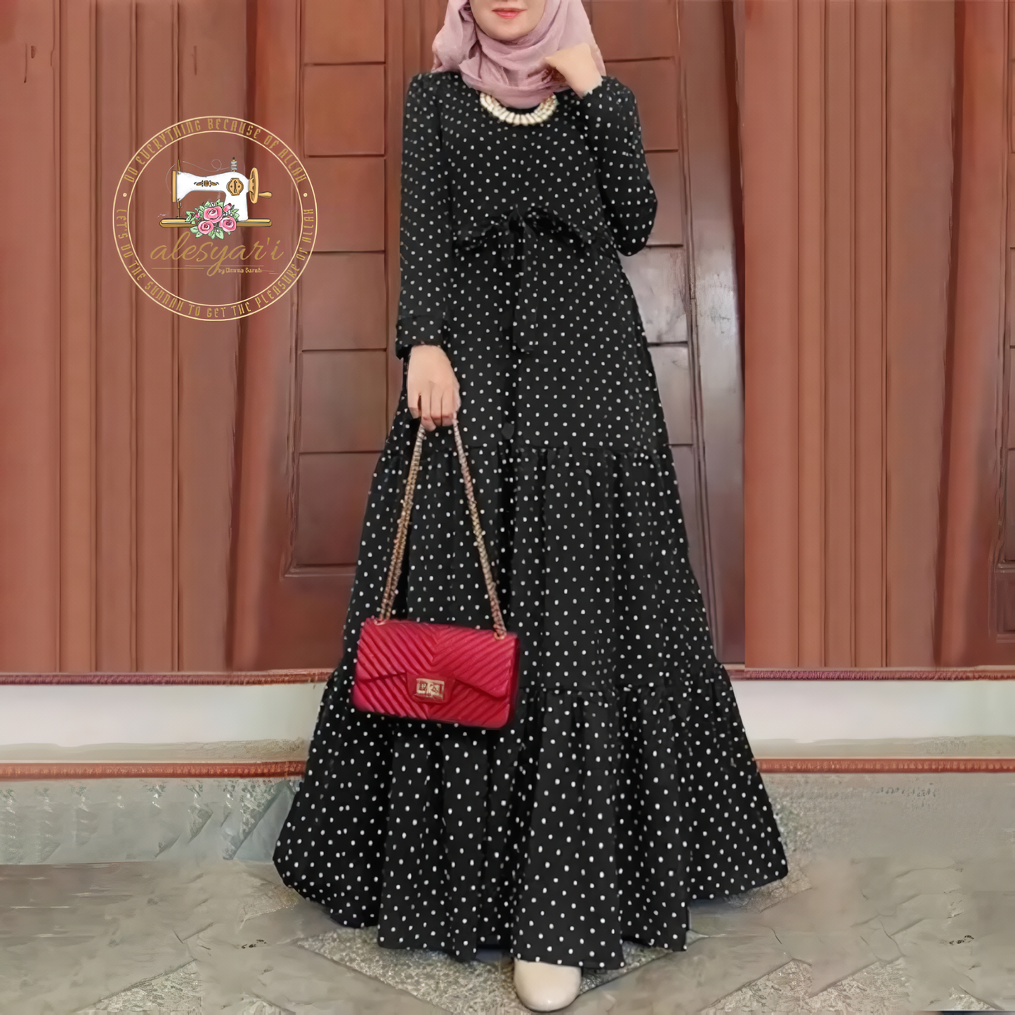 Alesyari Shop I Eid Elegance: Abaya Long Robe with Dots Dress and Kaftan - Perfect Evening Attire for Muslim Women during Ramadan in Arab-Islamic Fashion