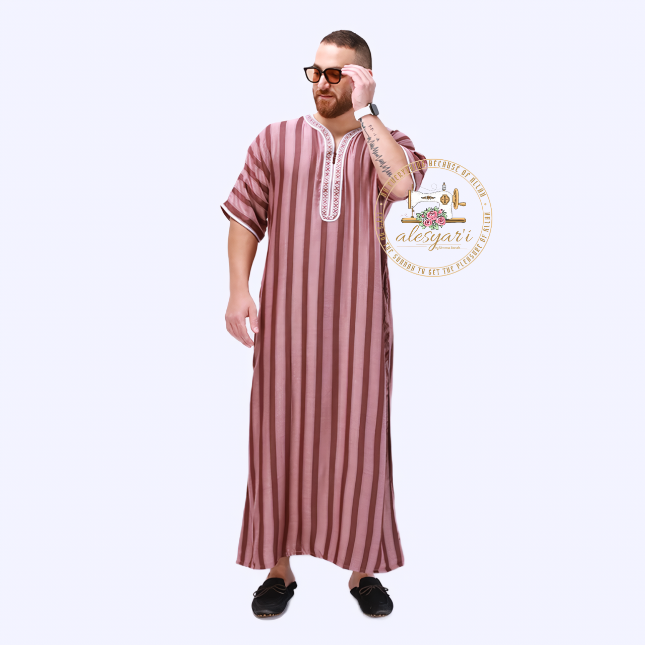 Alesyari Shop I New Muslim Jubba Thobe: Short Sleeve, Striped Design for Traditional Comfort