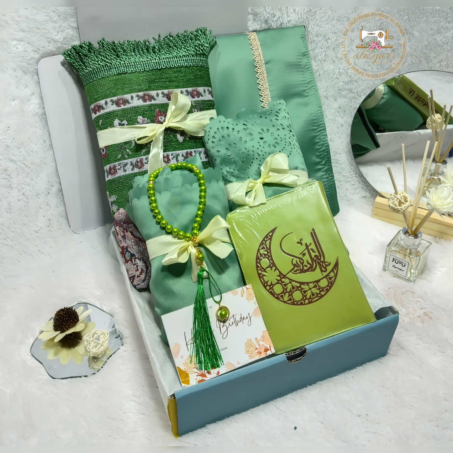 Alesyari Shop I Complete Prayer Equipment / Al-Qur'an Islamic Prayer Dress Hampers and Prayer Mat Set / Gift Box Quran Islamic Prayer Dress and Beads / Islamic Prayer Dress Prayer Mat