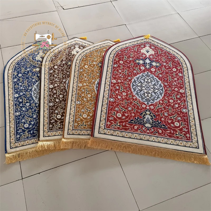 Alesyari Shop I Enhance Your Ramadan Experience with Our Exclusive Printed Prayer Mat – A Flannel Carpet Designed for Worship