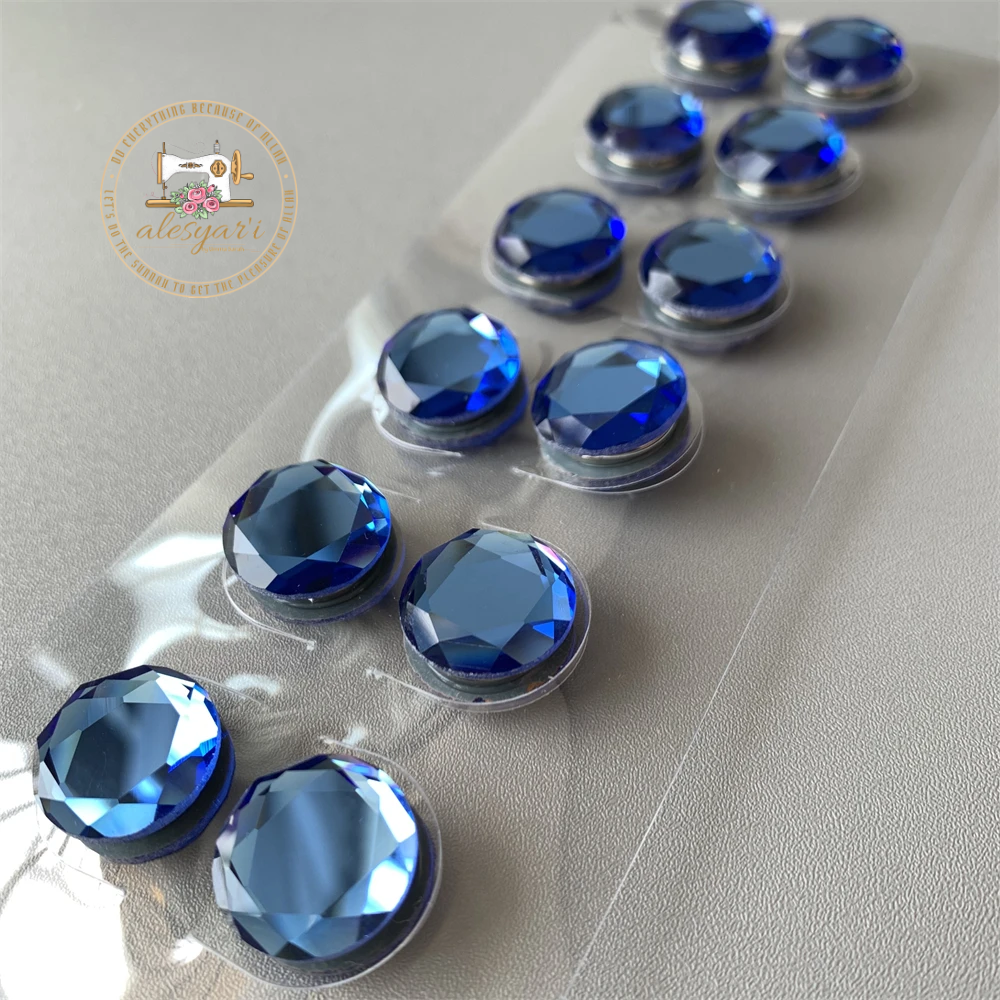 Alesyari Shop I Magnetic Glass Pins for Muslim Hijab Accessories - Vibrant Acrylic Brooches with Strong Magnets for Stylish Scarf Buckling