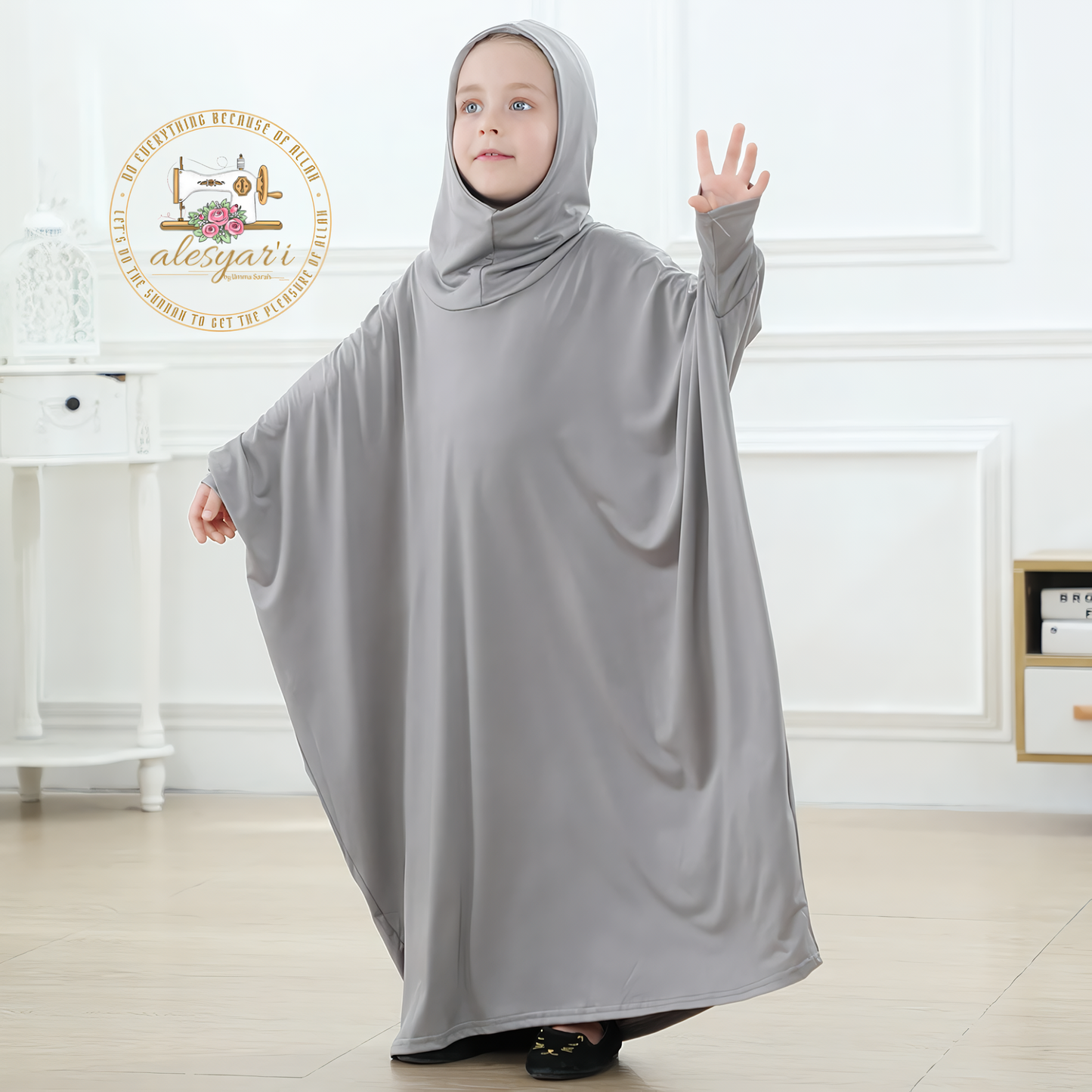 Alesyari Shop I Stylish Modesty Abaya with Batwing Sleeves for Muslim Prayers, Ramadan, and Eid Celebrations