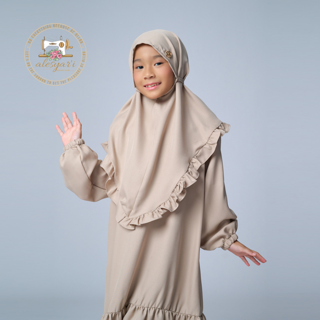 Alesyari Shop I Sophisticated Elegance Luxurious and Comfortable Abaya Set for Your Graceful Child