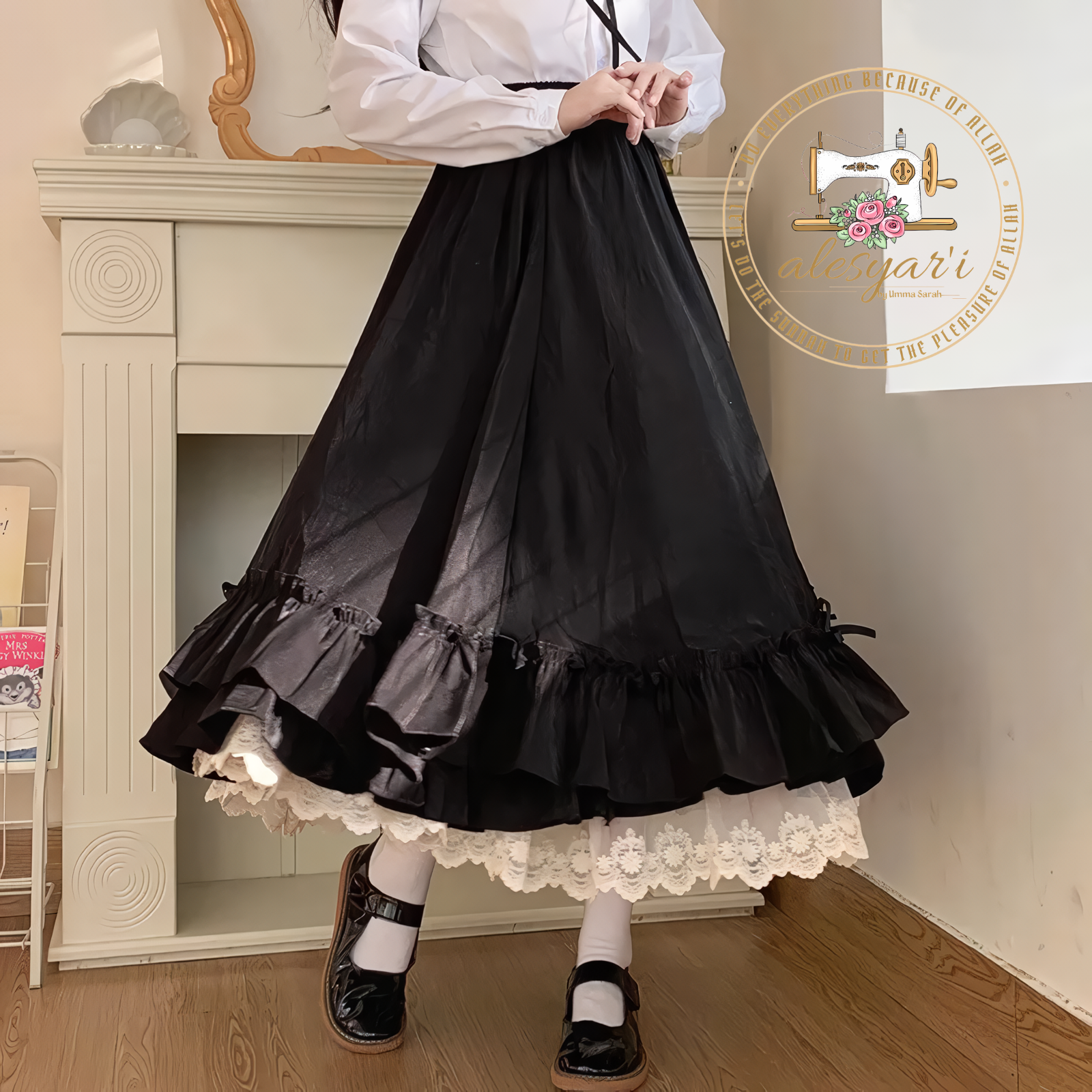 Alesyari Shop I Antique French Pleated A-line Skirt with Double Layer in Plain Japanese Colors – Half Black and White Hepburn Style Long Women's Skirt