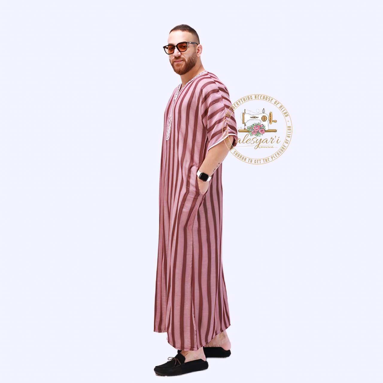 Alesyari Shop I New Muslim Jubba Thobe: Short Sleeve, Striped Design for Traditional Comfort