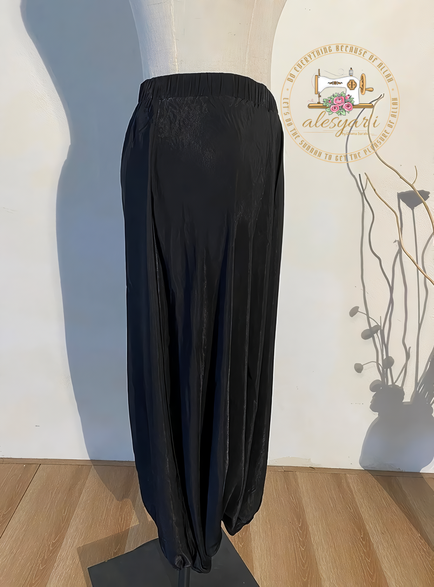 Alesyari Shop I Casual Elegance: Black Pleated Wide-Leg High Waist Trousers - New Loose Fit Pants for Women's Fashion in the Trendy Spring and Autumn Season