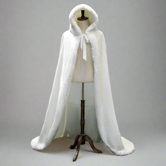 Elegant Faux Fur Bridal Cape Luxury Winter Wedding Wrap Hooded Cloak for Brides or Formal Events