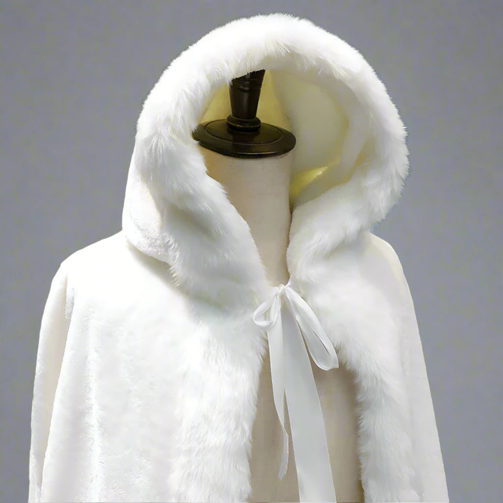 Elegant Faux Fur Bridal Cape Luxury Winter Wedding Wrap Hooded Cloak for Brides or Formal Events