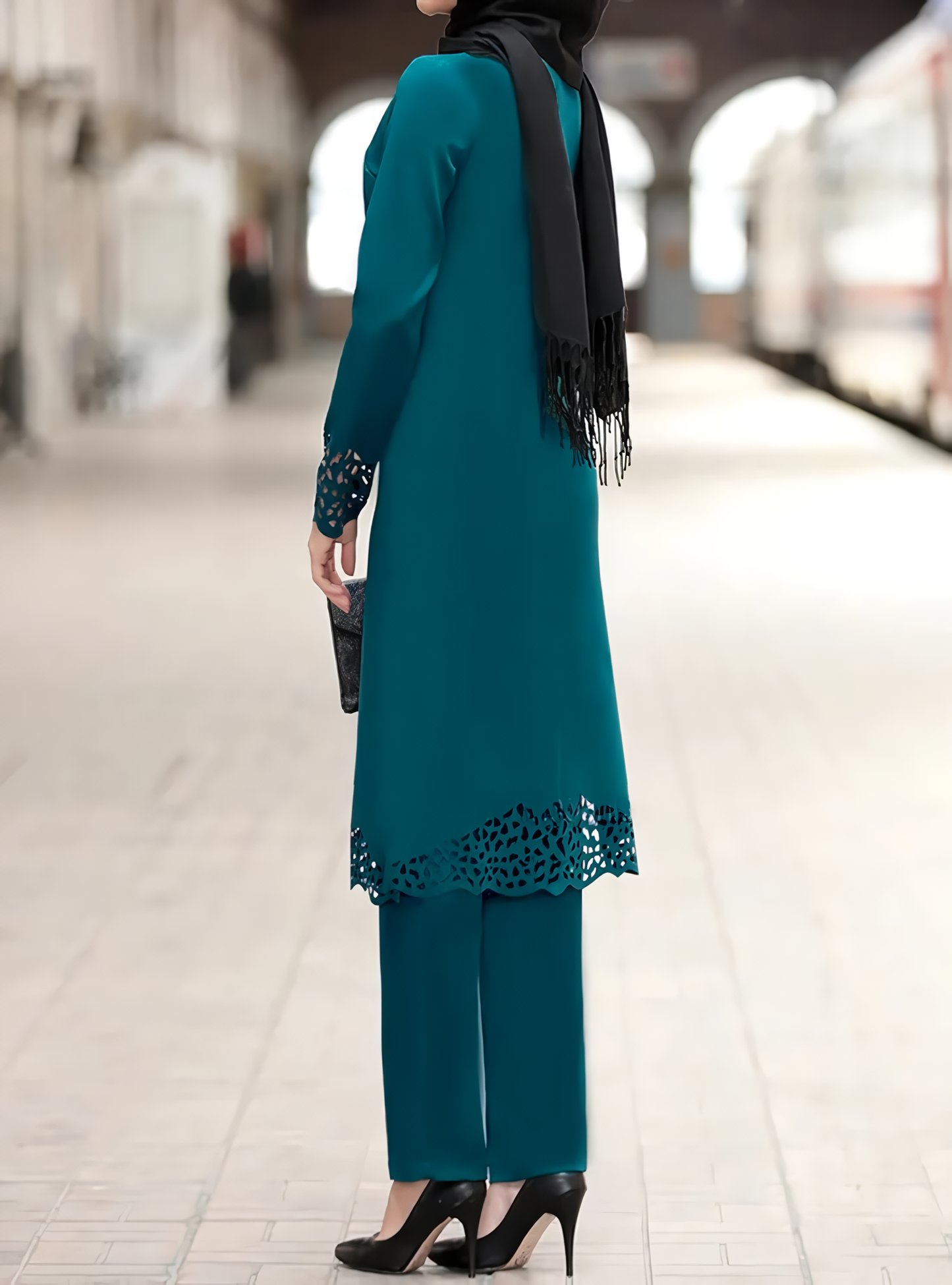 Muslim Women's Pant Set: Stylish Islamic Abaya Dress for Eid and Beyond