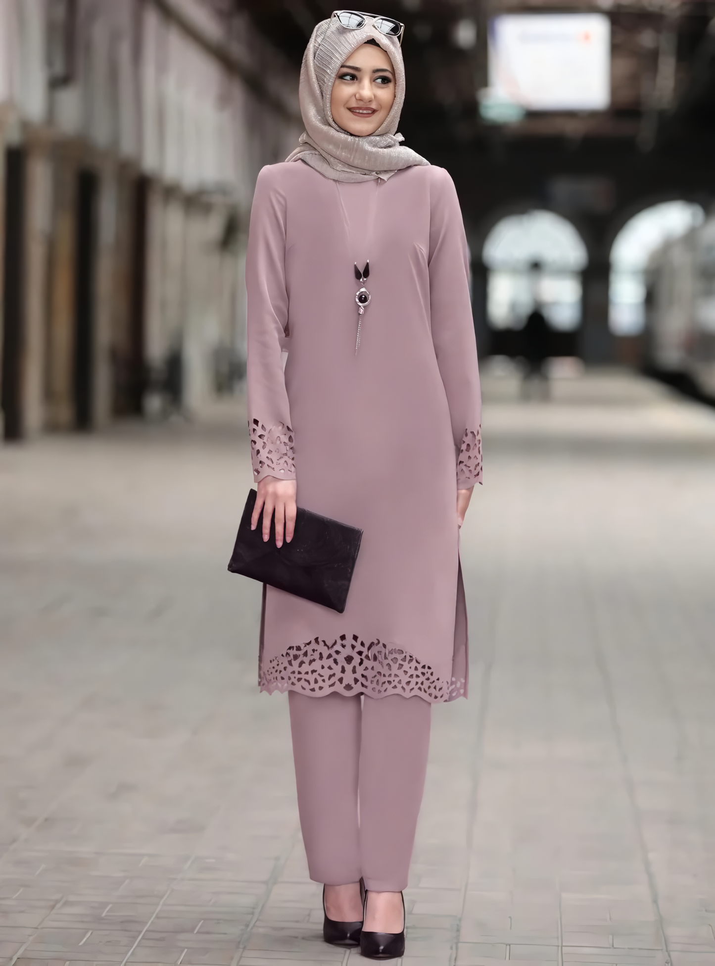 Muslim Women's Pant Set: Stylish Islamic Abaya Dress for Eid and Beyond