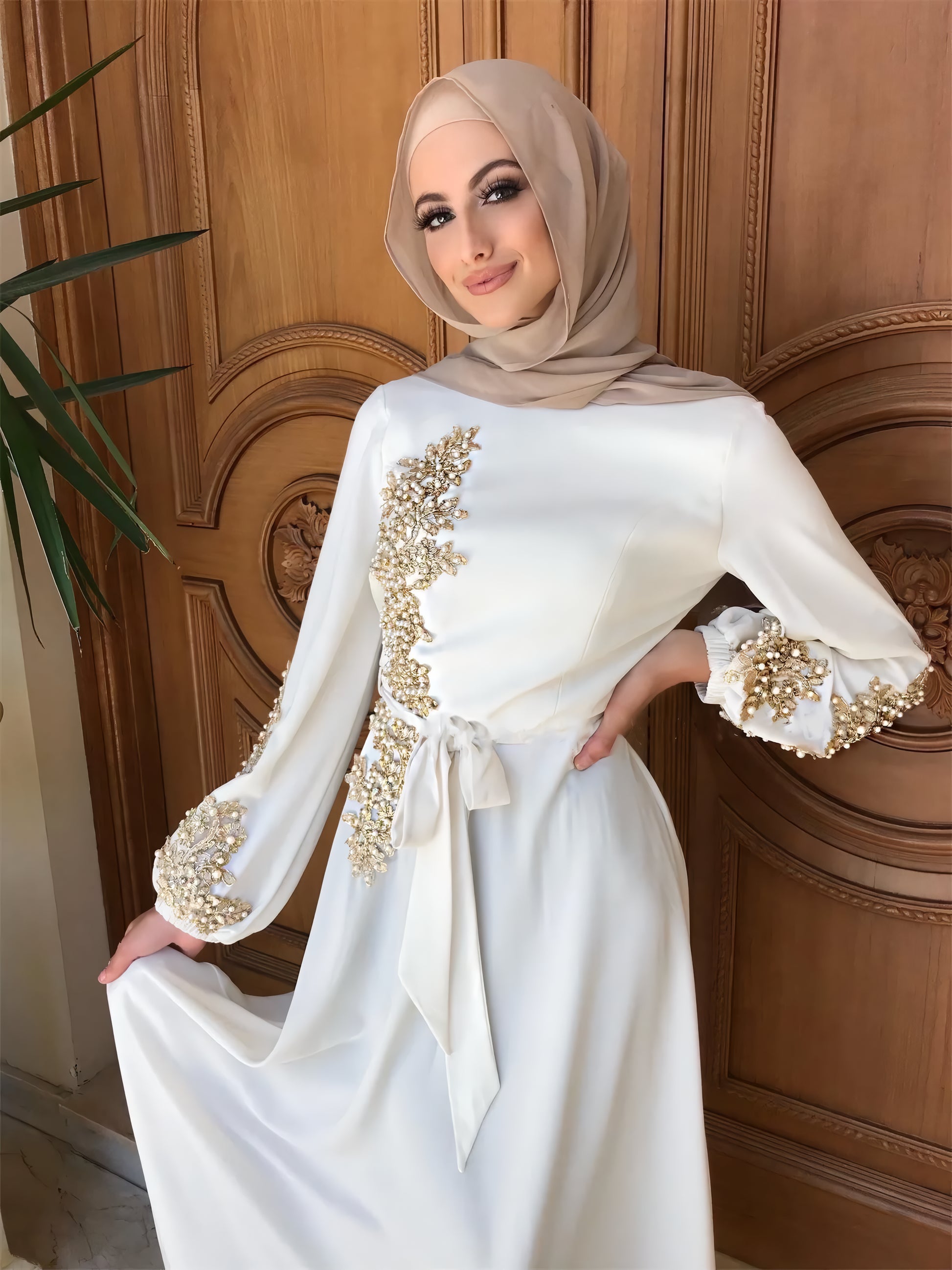 Alesyari Shop I Thick Beaded Diamond Muslim Abaya for Women, Full-Length Embroidered Flower Worship Abaya