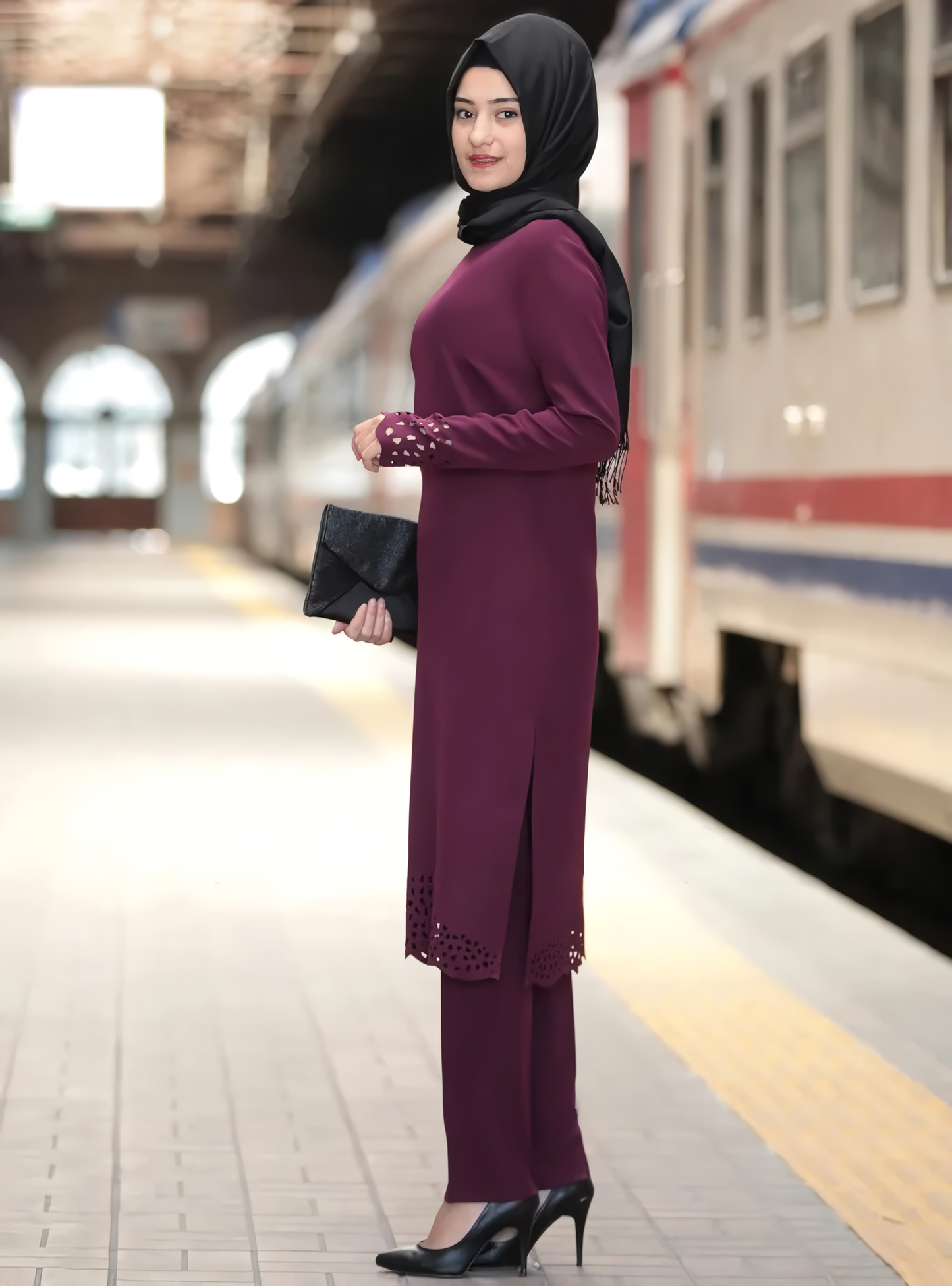 Muslim Women's Pant Set: Stylish Islamic Abaya Dress for Eid and Beyond