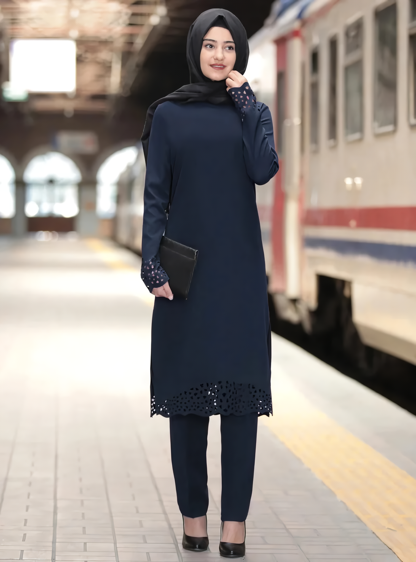 Muslim Women's Pant Set: Stylish Islamic Abaya Dress for Eid and Beyond