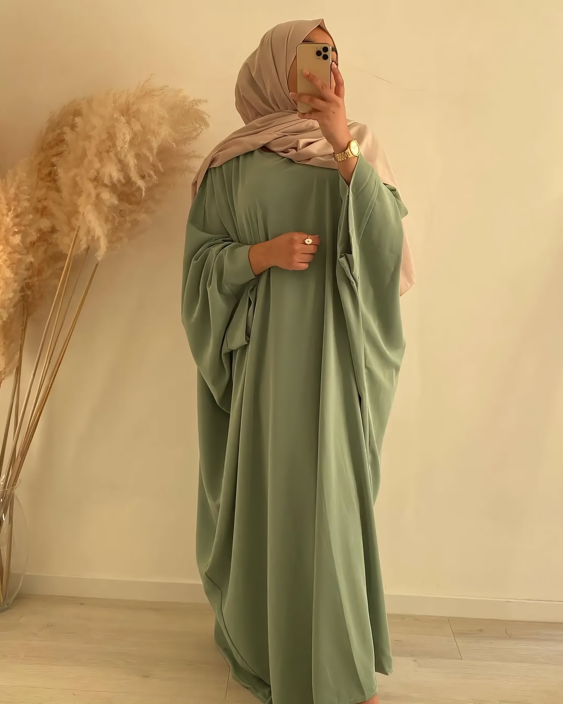 Muslim Women's Prayer Dress with Batwing Abaya, Headscarf, Ideal for Dubai, Turkey, Saudi - Jilbab Ensemble