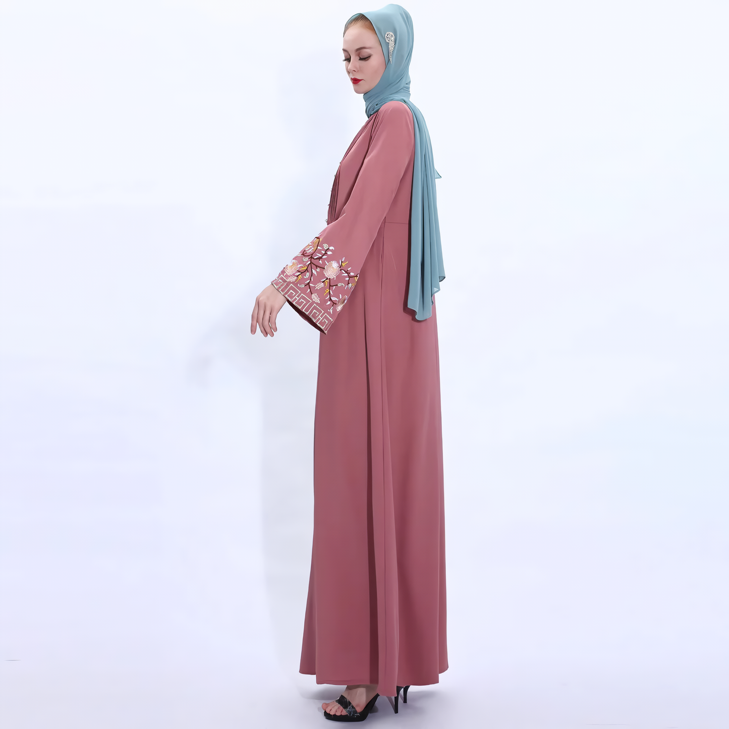 Alesyari Shop I Muslim Abaya Dress with Embroidered Flowers: Ramadan Kaftan, Islamic Turkish Kaftan, Muslim Abaya Kaftan