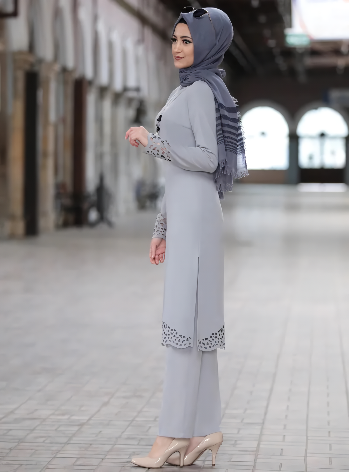 Muslim Women's Pant Set: Stylish Islamic Abaya Dress for Eid and Beyond