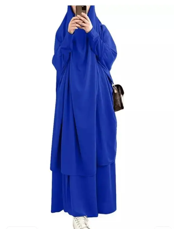 Alesyari Shop I Collection of Muslim women's hijab skirts suitable for Islamic prayers, as well as a set of long abaya skirts and khimar for Ramadan.