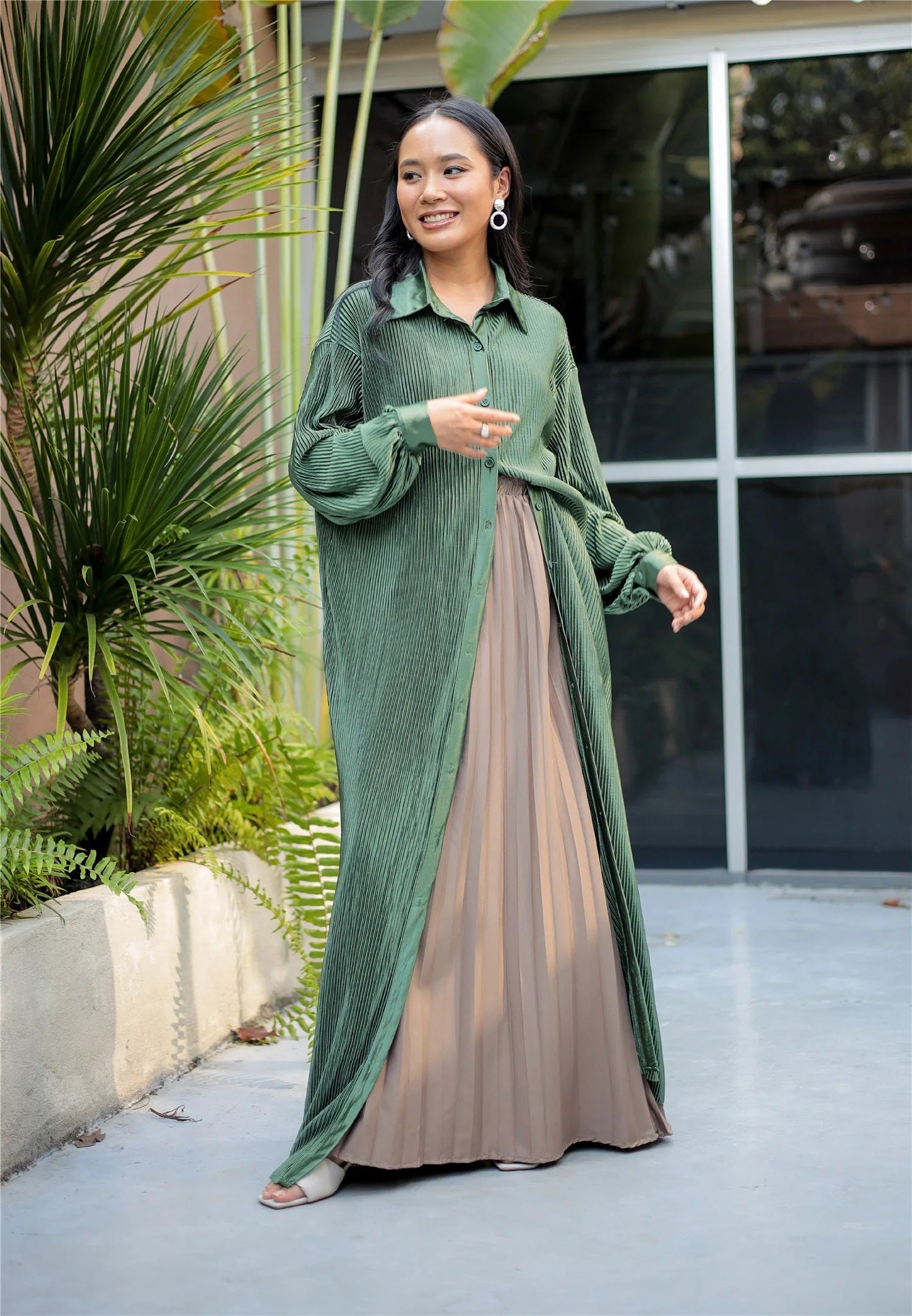 Alesyari Shop I Islamic Kimono Abaya Dress: Indonesian, Malay, Arab, Middle Eastern Inspired Folding Gown - Jalabiya for Women, Ideal for Cardigan, Middle Eastern Attire.