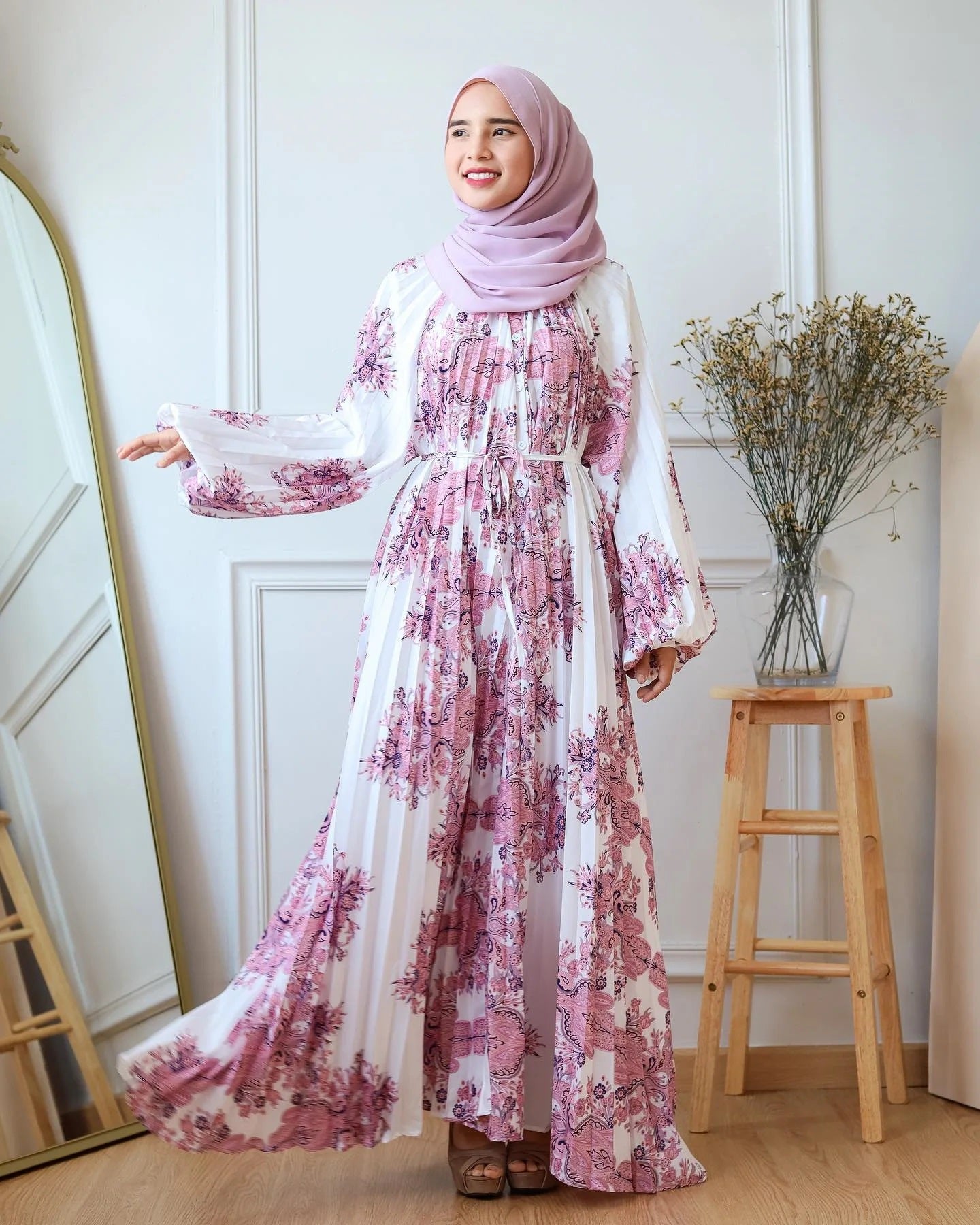 Alesyari Shop I 2023 New Pattern Long Dress with Muslim Women's Hijab - Lantern Sleeve, Loose Fit, Elegant Islamic Attire from Dubai