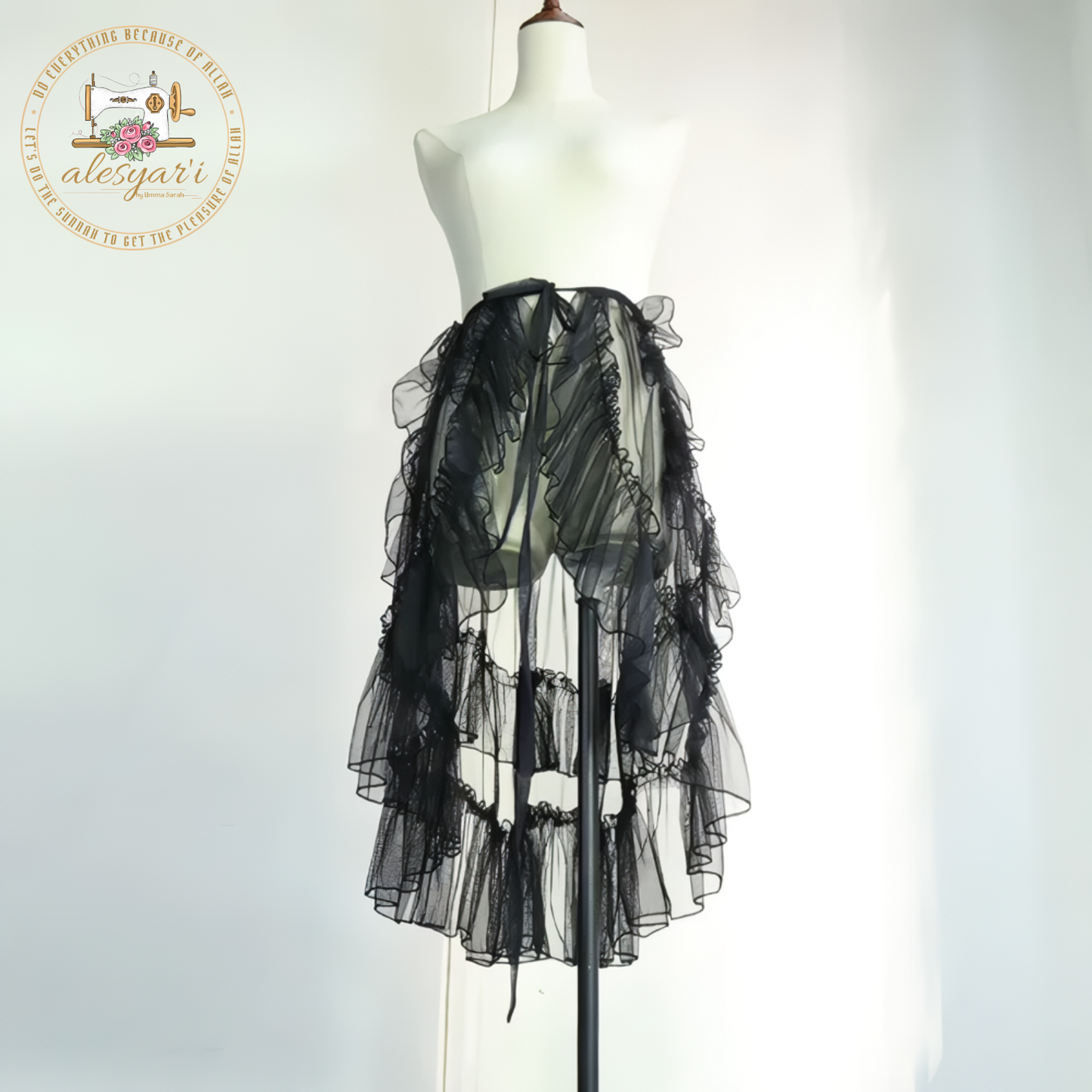 Alesyar'i Shop I Vintage Elegance: Sheer Lolita Apron with Ruffled Waist and Mesh Overlay Skirt