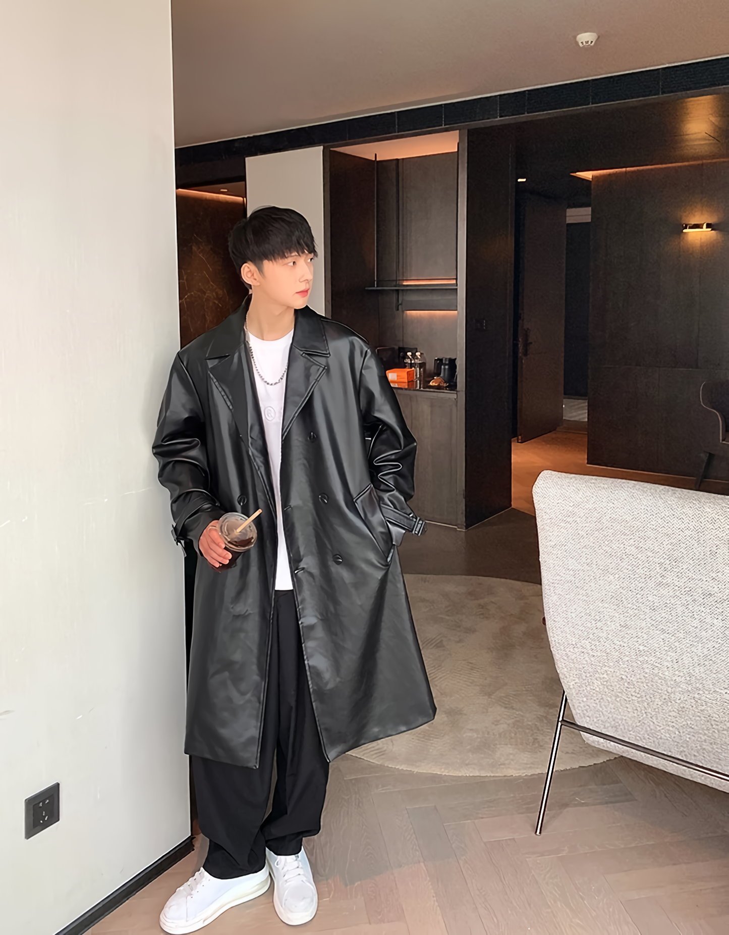 Men's Oversized Faux Leather Trench Coat: Long and Stylish, Ideal for Spring to Autumn