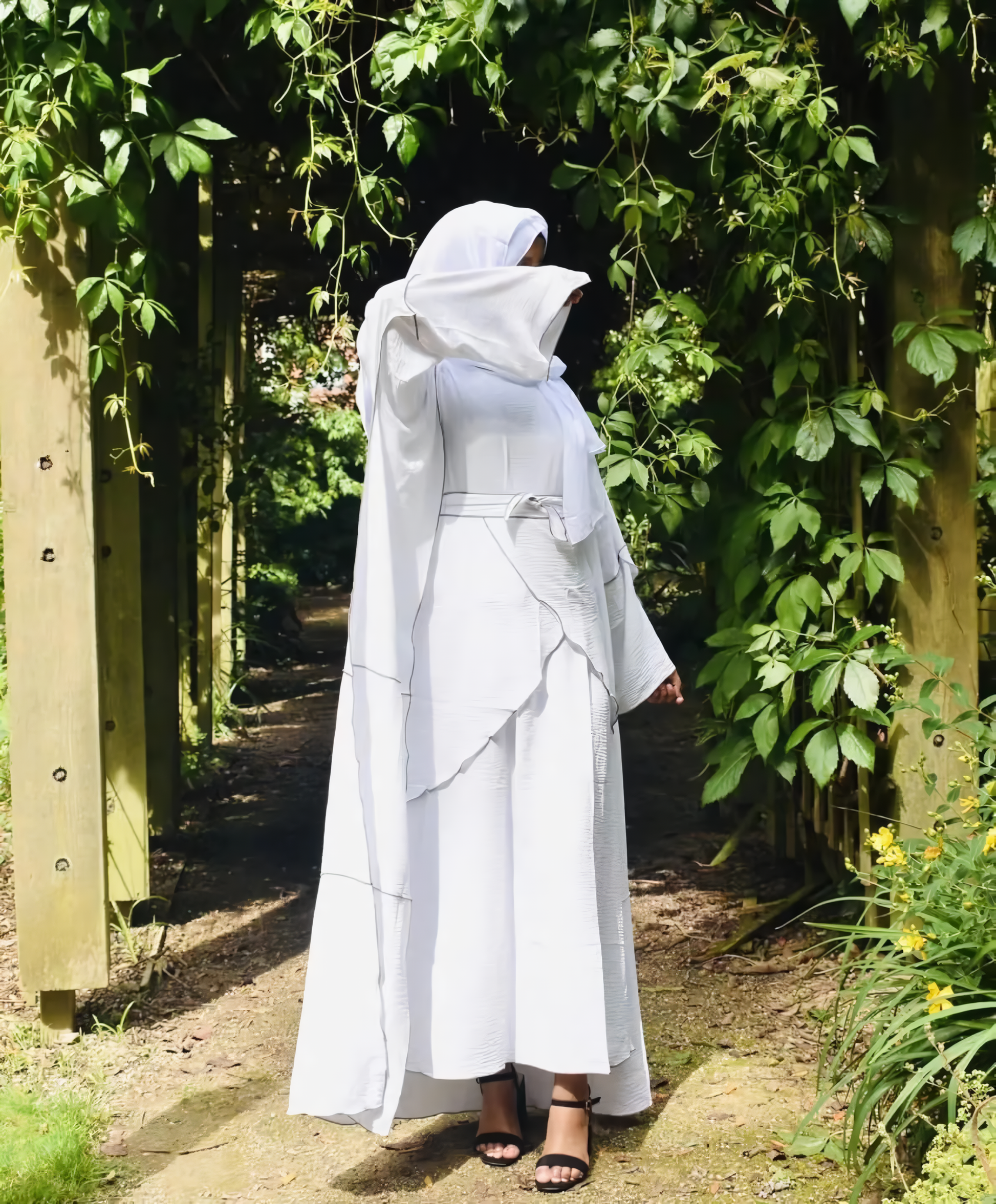 Alesyari Shop I Elegant 3-Piece Abaya Sets for Women with Hijab – A Blend of Modesty and Style from Dubai