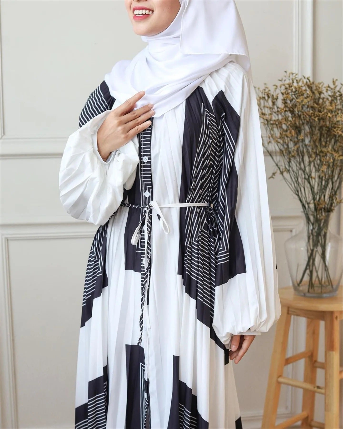 Alesyari Shop I 2023 New Pattern Long Dress with Muslim Women's Hijab - Lantern Sleeve, Loose Fit, Elegant Islamic Attire from Dubai