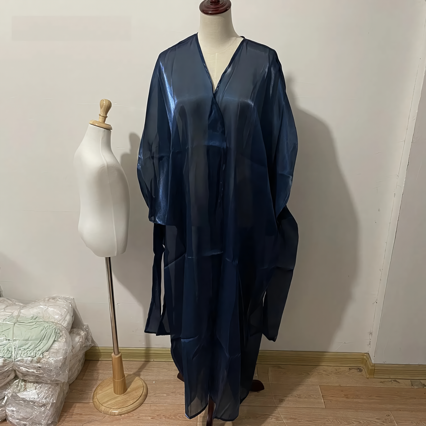 Shiny Soft Puff Sleeves Abaya for Summer Eid