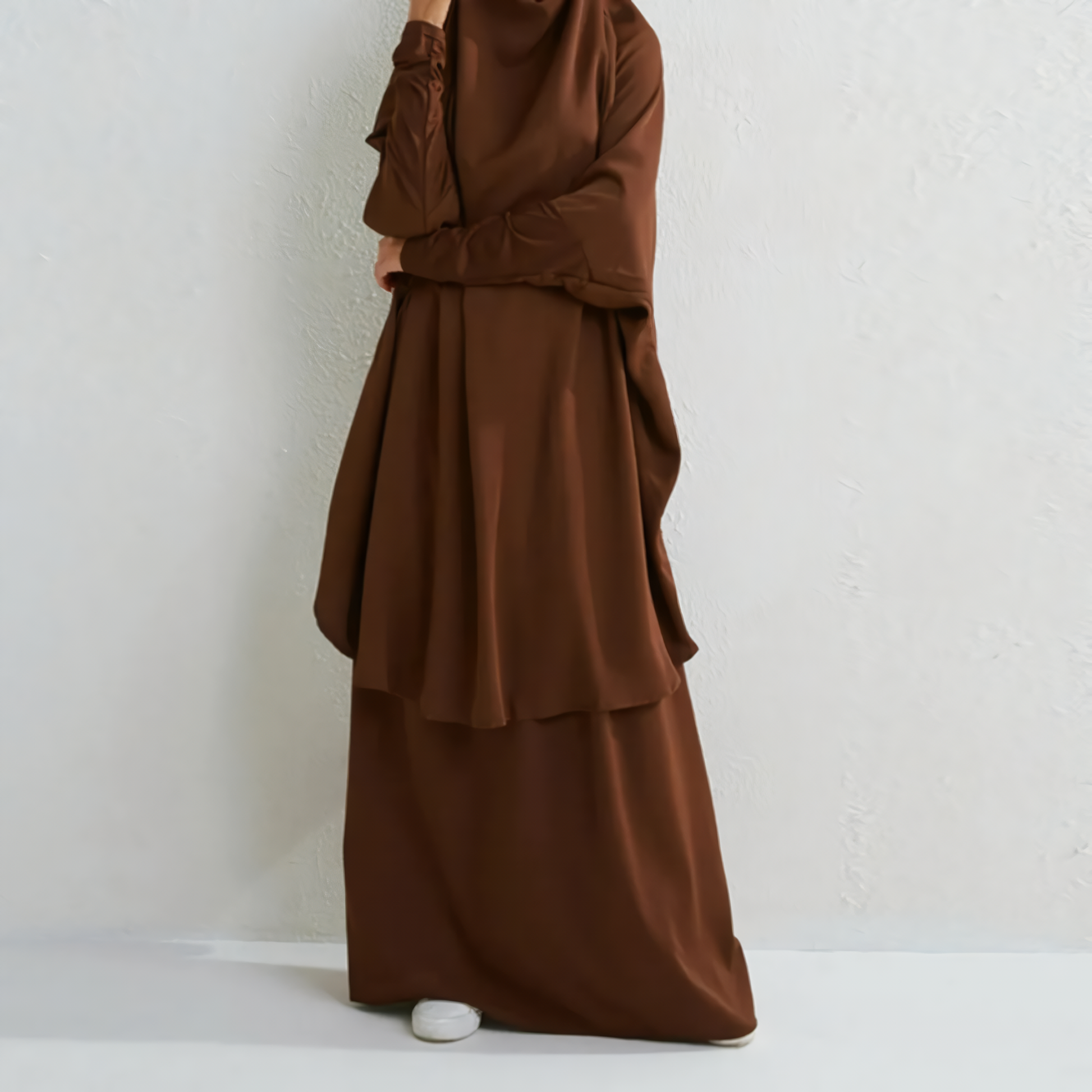 Casual Muslim women's clothing in Dubai for Eid, featuring Jilbab, Abaya, and Ramadan attire